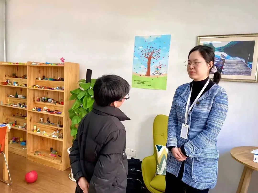在康德双语初中部，我们重视学生的心理健康