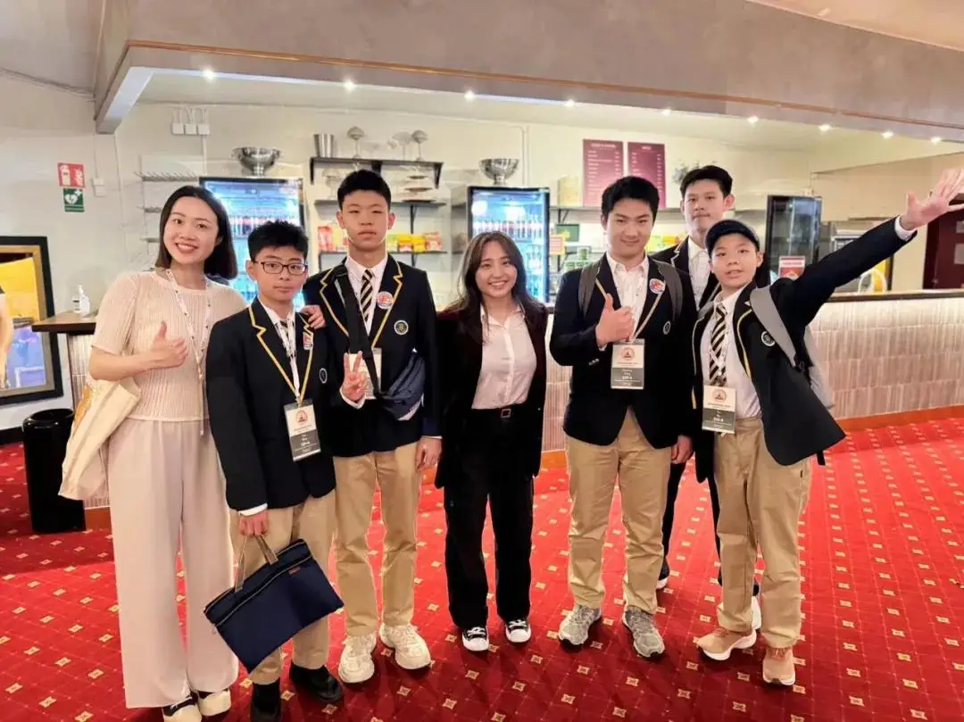 一直以来,新府学不仅在世界学者杯中取得了优异成绩