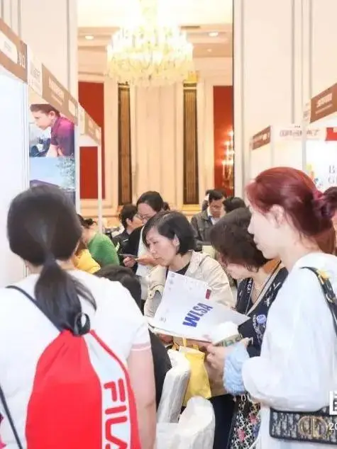 为了给家长们提供更多对比选择的机会(图 2)