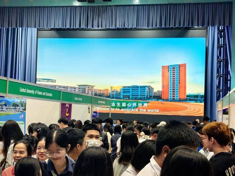 荣怀留学生院:融通多元文化 拓展教育合作 荣怀留学生院:融通多元文化 拓展教育合作