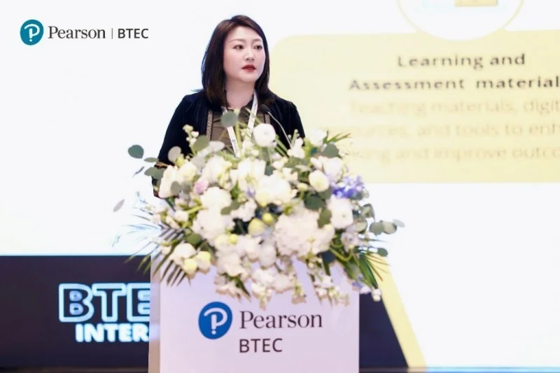 根据今年9月对6家BTEC中心468名毕业生的抽样调查