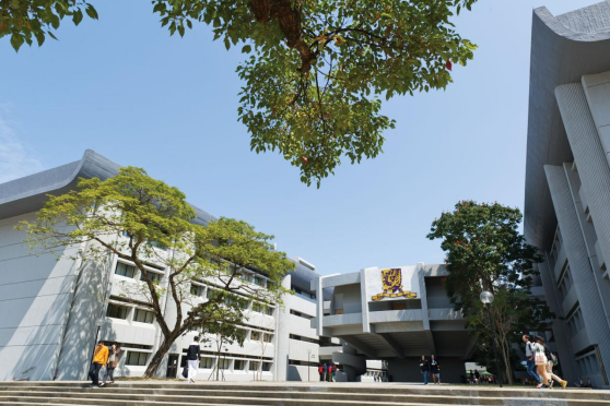 2026高招进行时丨香港中文大学参与全国统招计划招生450人 英语120分以上可通过本科提前批次直接报考 今年港中大计划在北京市招25名高考生,包括不提科目要求组10名