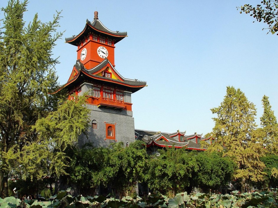 【高招时间】四川大学:新增7大前沿专业,拔尖人才培养体系全面升级,转专业政策灵活 【高招时间】四川大学:新增7大前沿专业,拔尖人才培养体系全面升级,转专业政策灵活