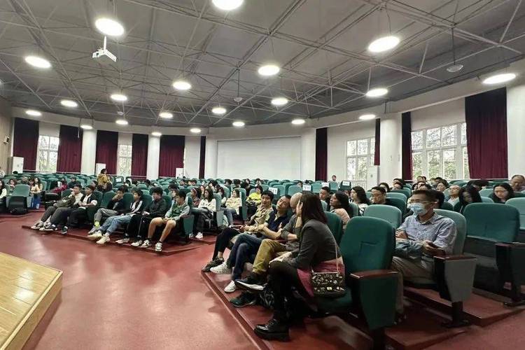 2025届青苗学子荣获剑桥大学录取! 2025届青苗学子荣获剑桥大学录取!