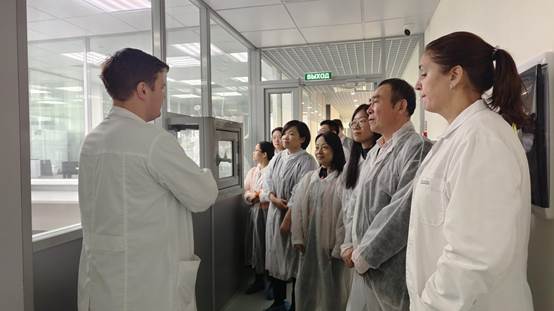 广州新华学院医药教师代表团访问俄罗斯远东联邦大学 广州新华学院医药教师代表团访问俄罗斯远东联邦大学