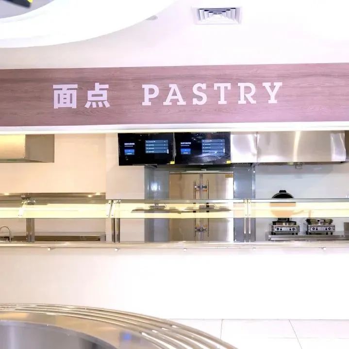餐厅共有七个档口,分别为韩餐、清真、盖饭、面条、西餐、轻食