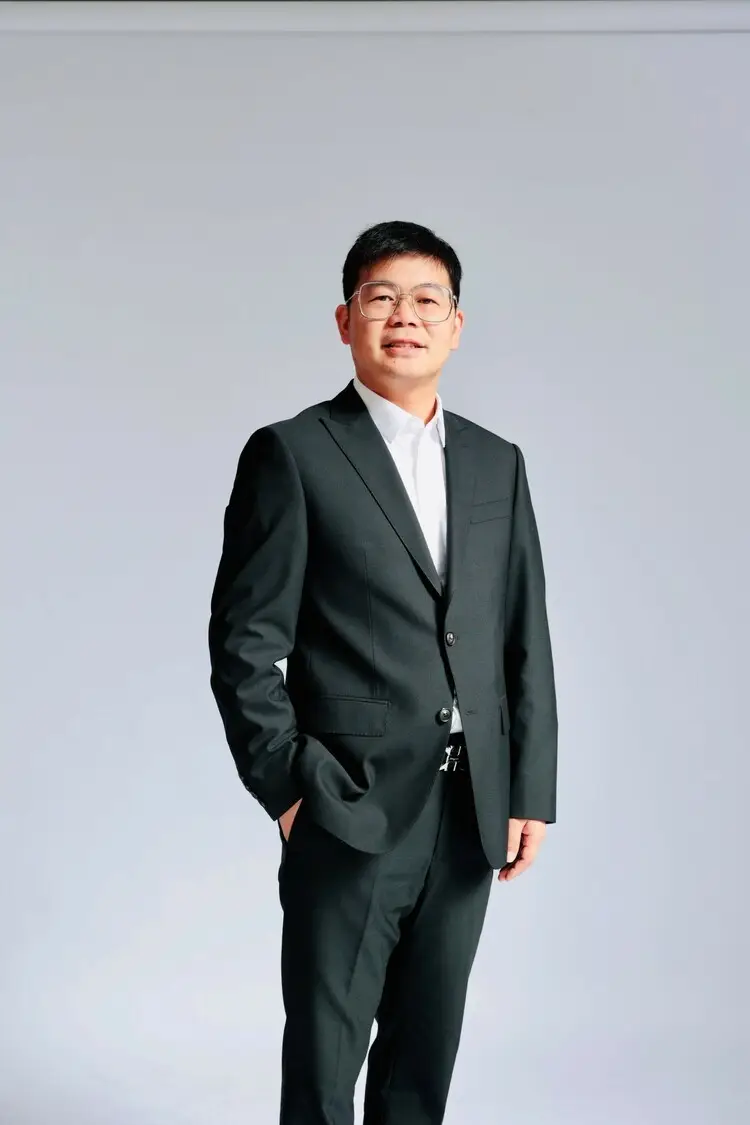 校长来了|海亮外语中学常务副校长王仁华
