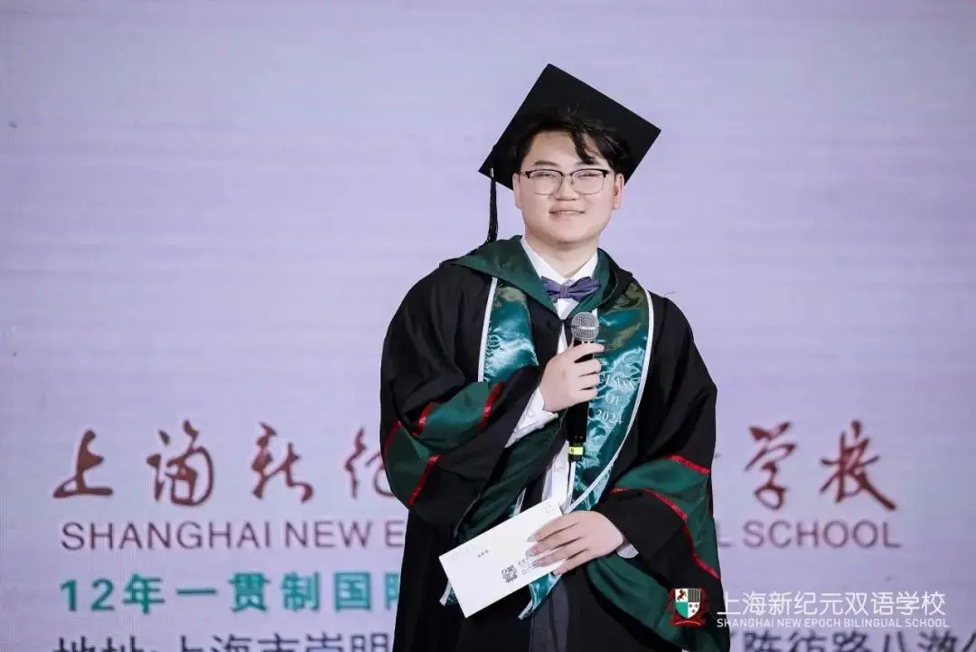 教诲如春风,师恩深似海 ,陪伴同学们最多的是班主任, 陪伴