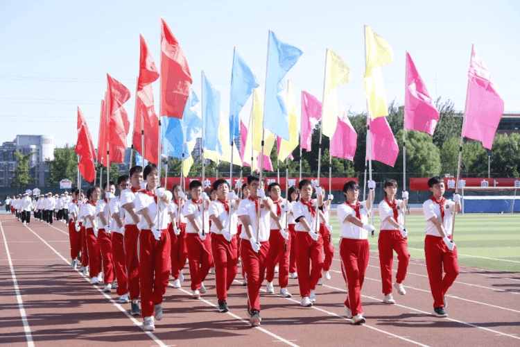 发挥集团龙头学校在管理、资源、人才、质量等领域的辐射作用