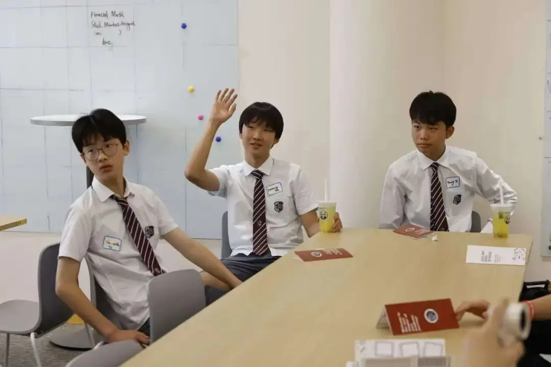 为了让新生们有更好的入学体验,尽快适应学校生活(图 2)