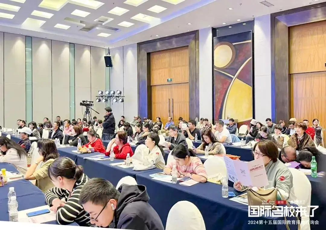 除线下活动外,我们还致力于打造线上服务平台,通过家长社群(图 8)