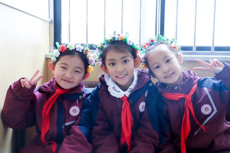 课间"暖"时光 致敬"她"光芒 ——西安高新钱学森第二小学创新落实"双减"政策 打造特色课间育人新模式_fororder_3