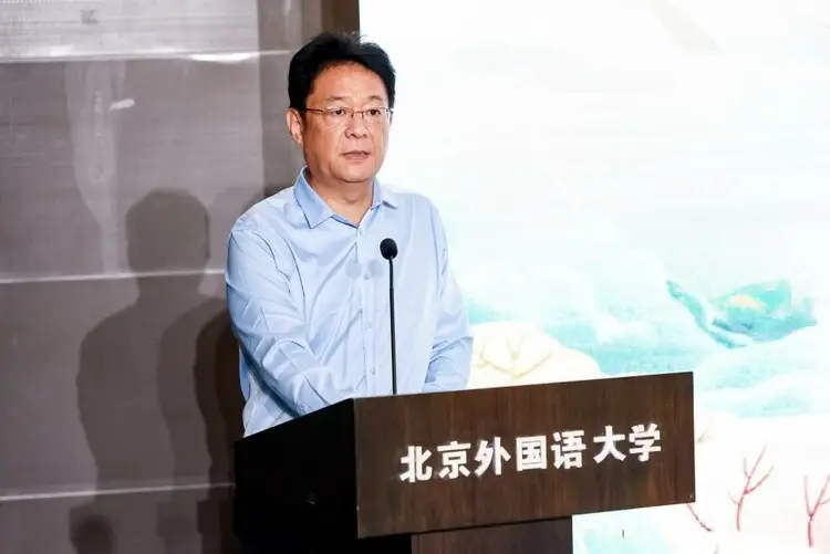 外研社党委副书记、副董事长、总编辑刘捷,党委副书记陈媛媛