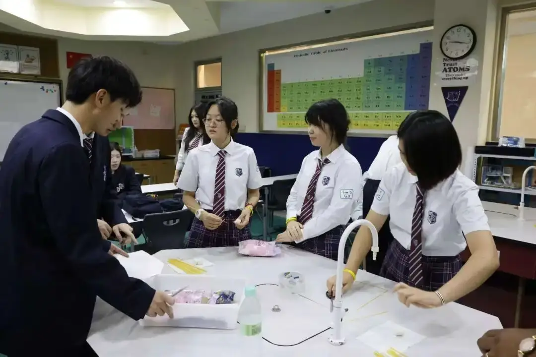 为了让新生们有更好的入学体验,尽快适应学校生活(图 4)