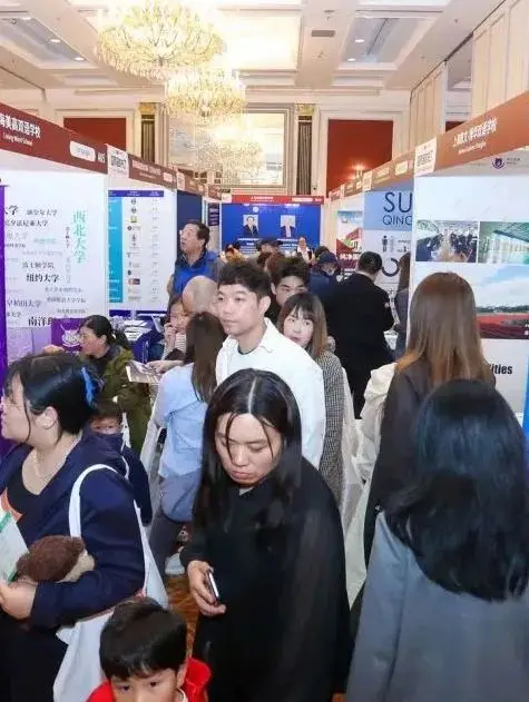 为了给家长们提供更多对比选择的机会(图 3)