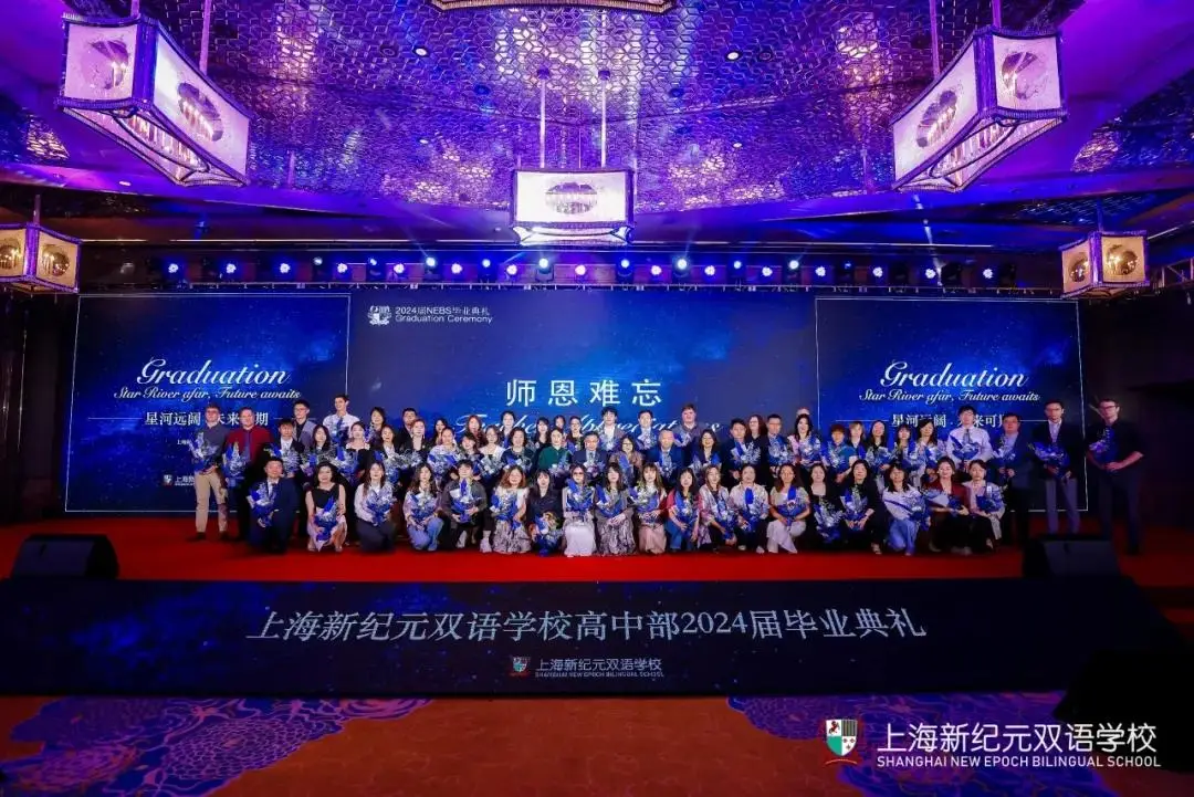 如梭的时光编织着深情的经纬,无声的岁月流淌着真挚的默契