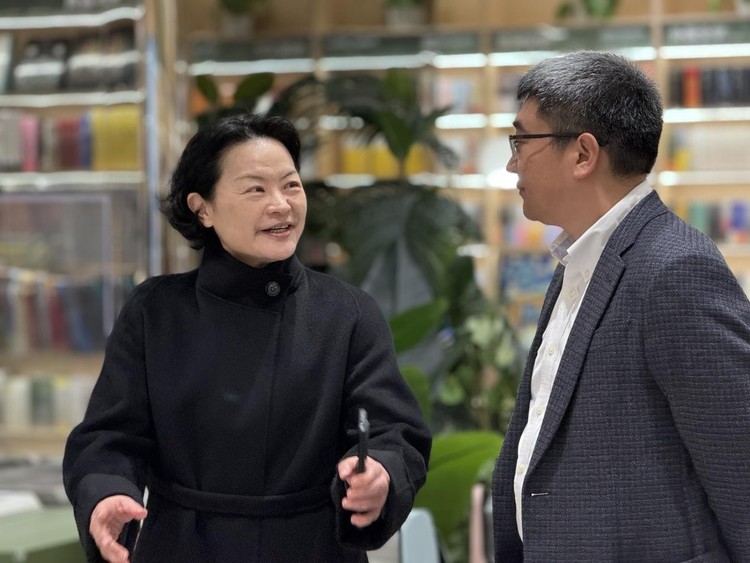 民进上海市委领导率队调研句象书店 共探教育文化资源合作新路径