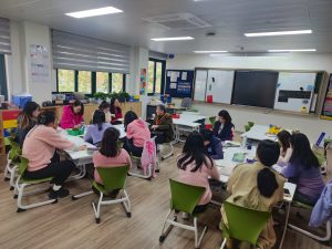 在第一轮的教研课中,我们结合劳保红老师的《讲讲算算(二)》(图 2)