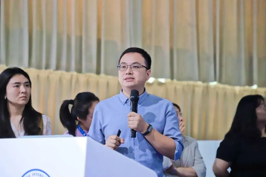 为了持续提高教师的教学能力,辛玲校长创办了新府学教师技能大赛
