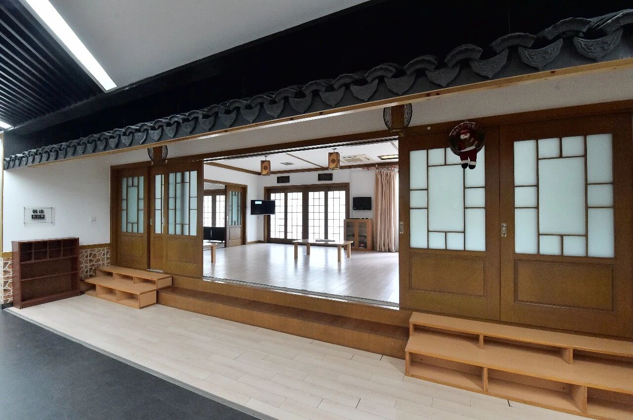 上海工商外国语职业学院国际学院 环境照片 5