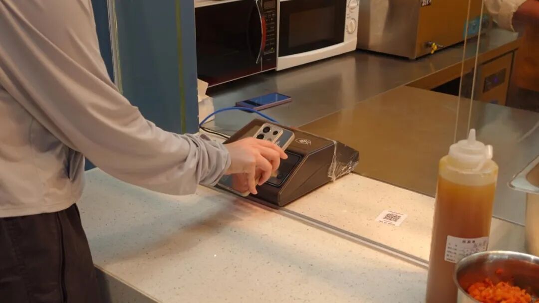 校园餐厅