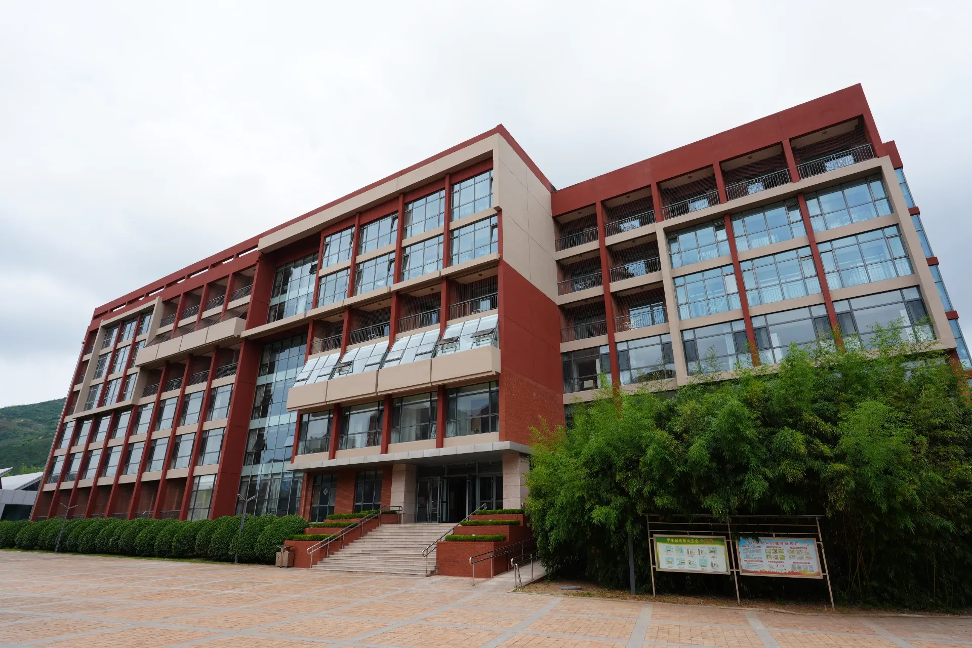上海宏文学校 环境照片 37